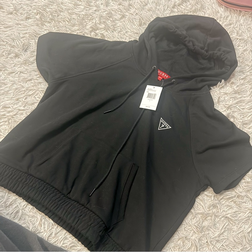 NWT Shortsleeve Guess Hoodie!